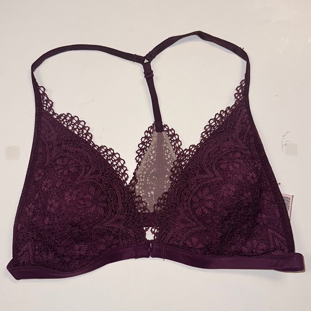 Victoria’s Secret Purple lace t-back front close bralette size M